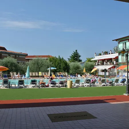 Giardino Dei Colori Dianella Pool Relax &family Friendly Toscolano Maderno